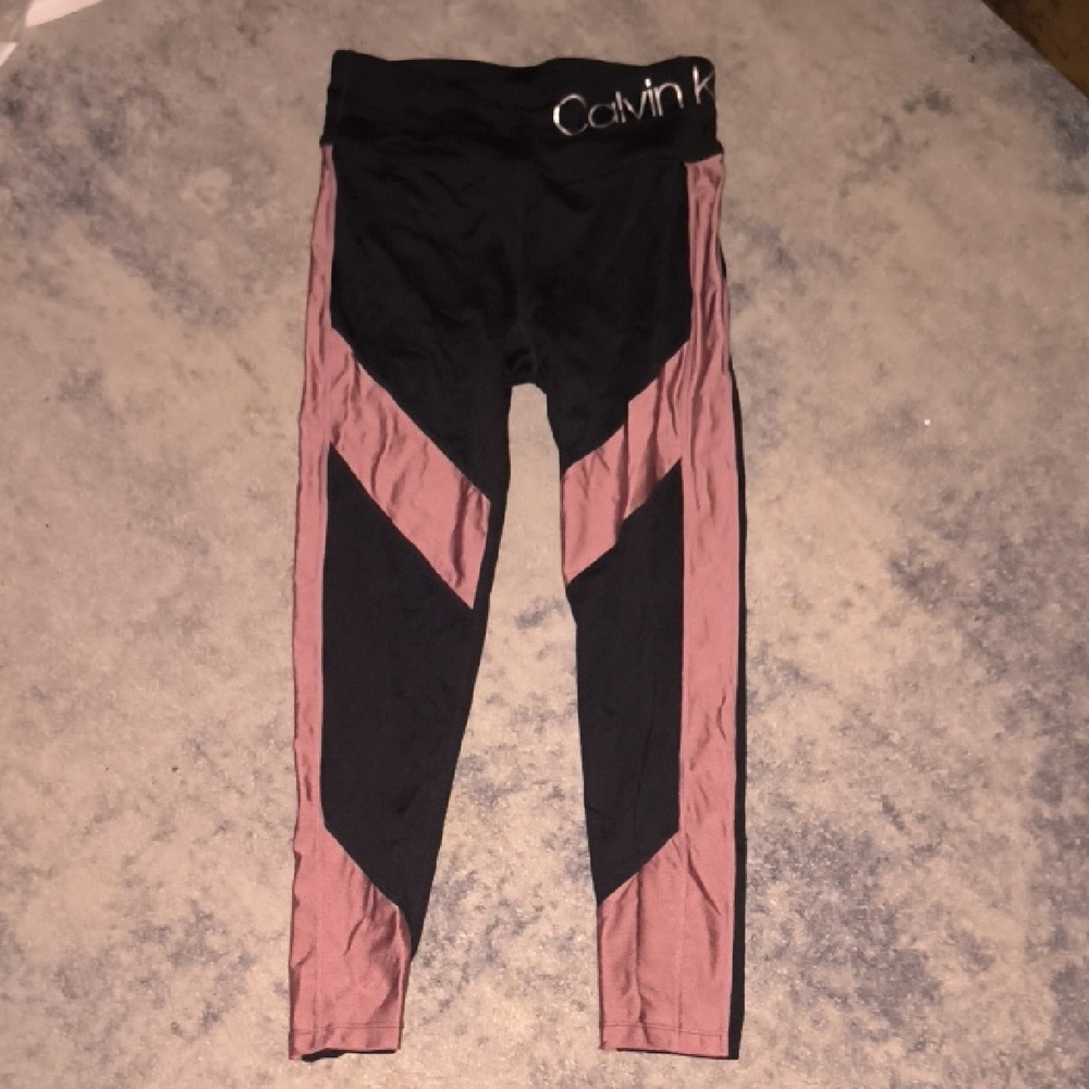 Calvin Klein | Black and Pink Geometric Leggings